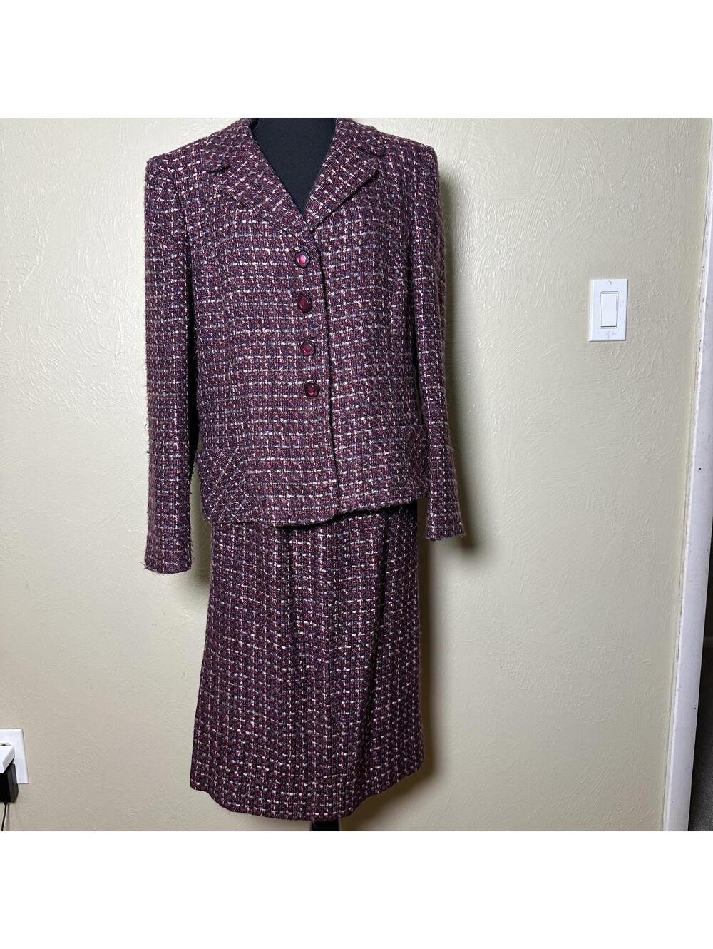 Collections for Le Suit Y2K Burgundy Bouclé Tweed Skirt Suit Set Size 14 Office